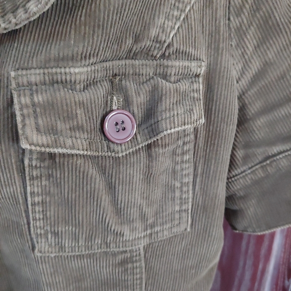Woman's jacket - Picture 3 of 4